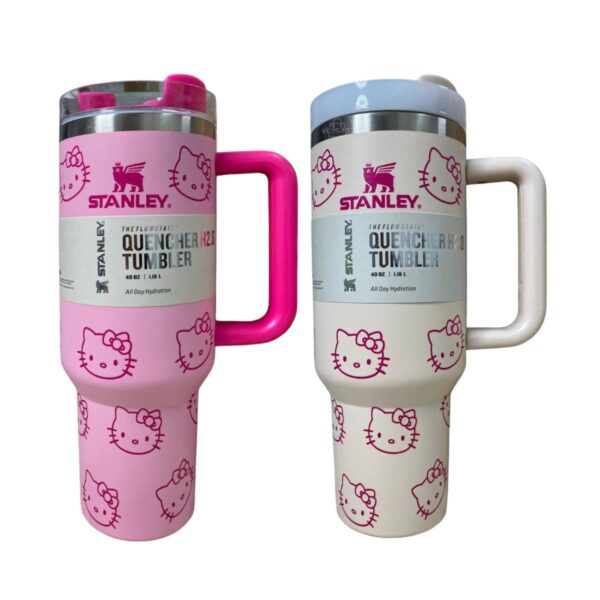 photo_2025-09-30_15-02-08 Stanley Quencher Tumbler 40 oz – Edición Especial Hello Kitty